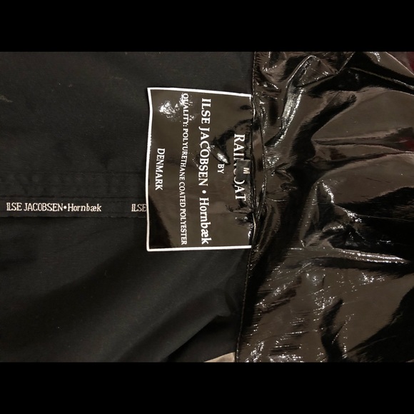 Raincoat - Picture 3 of 4